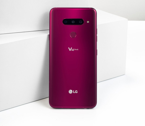 LG V40